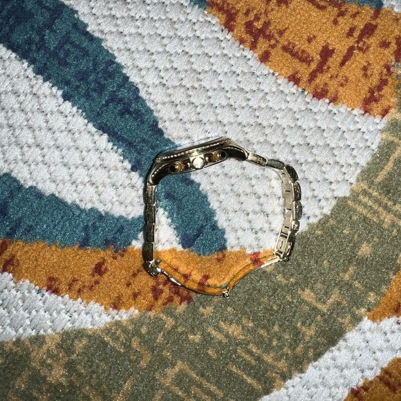 Michael Kors Gold-Tone Women’s Watch (Small Wrist) - Picture 3 of 6